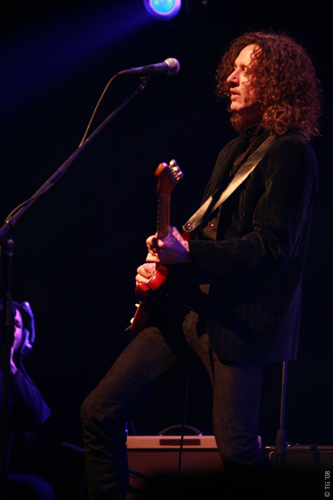 Eagle Eye Cherry 207