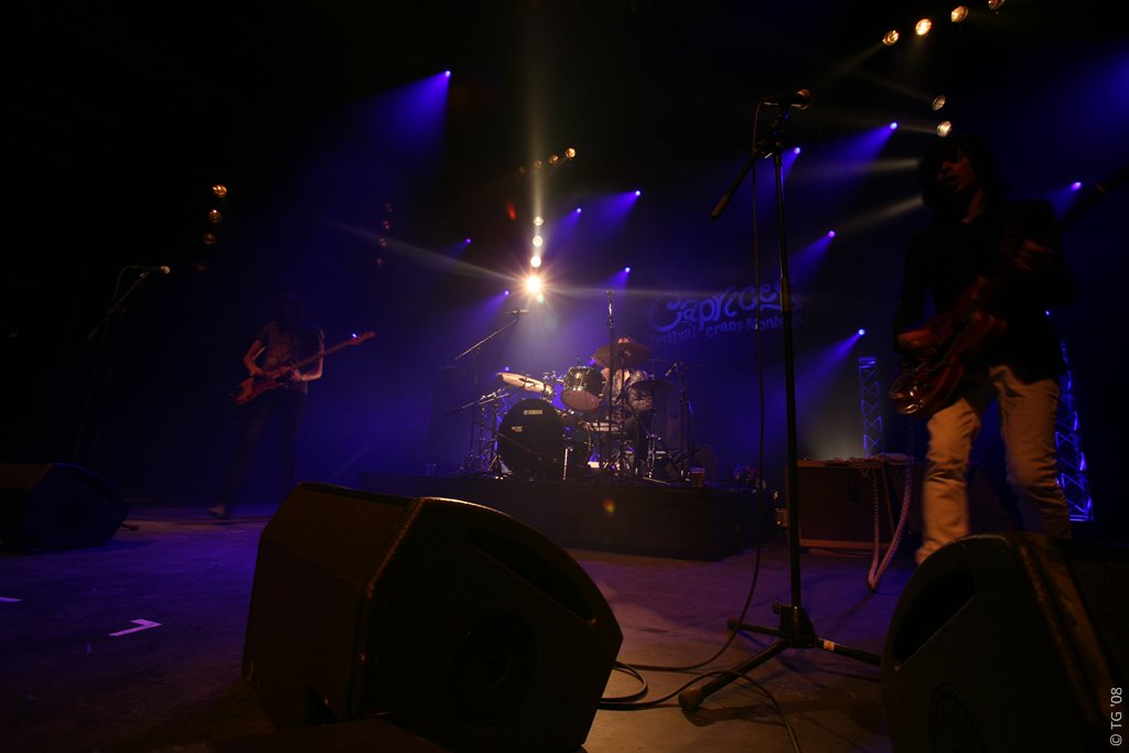Little Barrie 007