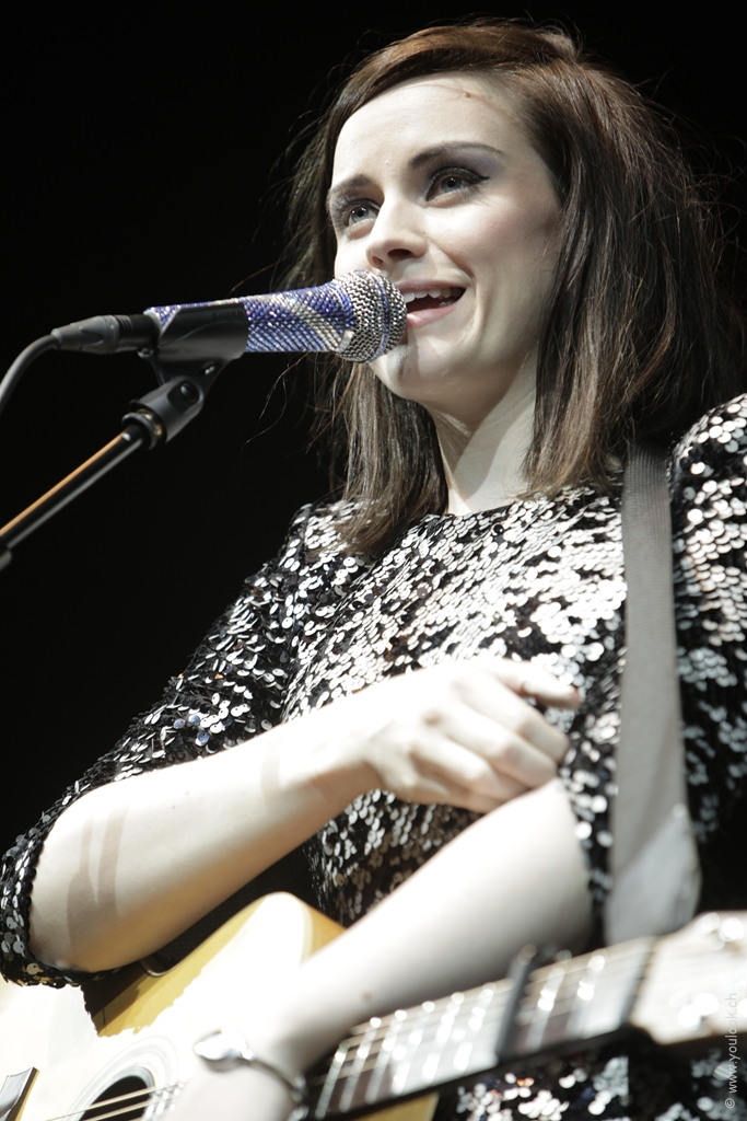 Amy Macdonald 107
