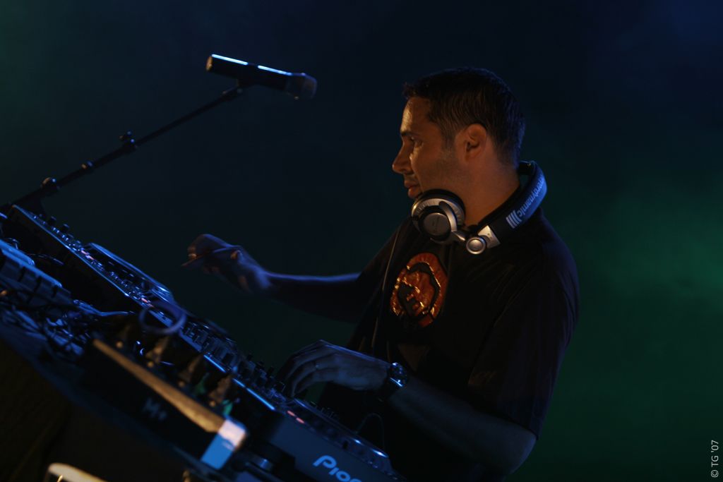 DJ Zebra  16