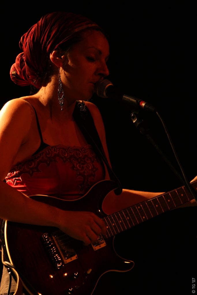 Lila Cruz (07)