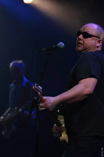 Frank Black 320