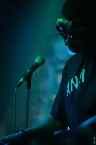 Anti-Pop Consortium 021