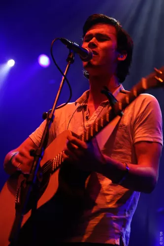Justin Nozuka 099