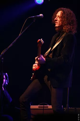 Eagle Eye Cherry 207