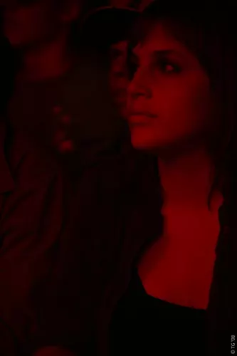 La Caution 049