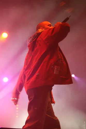 La Caution 056