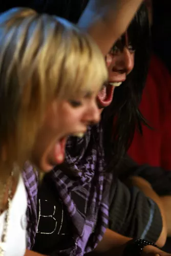 Mass Hysteria  4