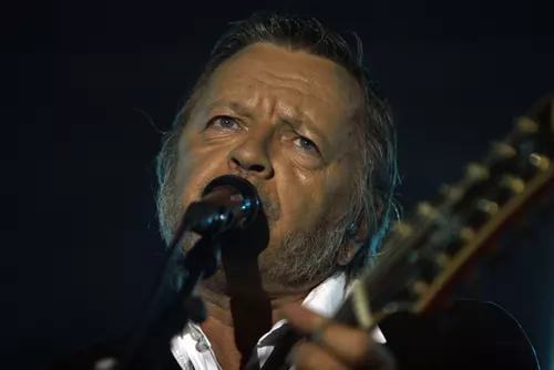 Renaud  5