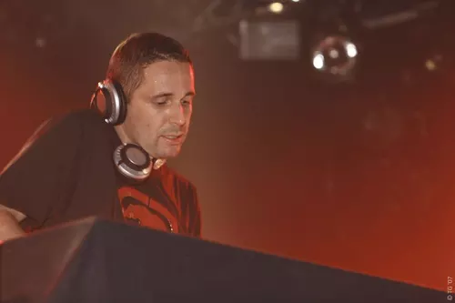 DJ Zebra  18