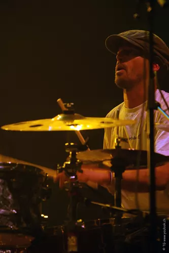 Mark Kelly (46)