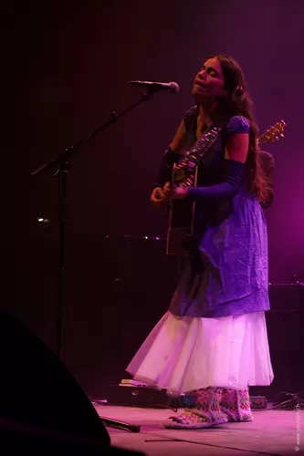Yael Naim (37)