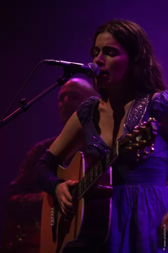Yael Naim (38)