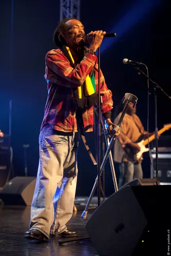 Israel Vibration