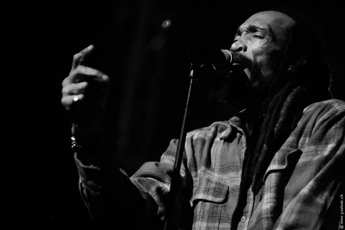 Israel Vibration